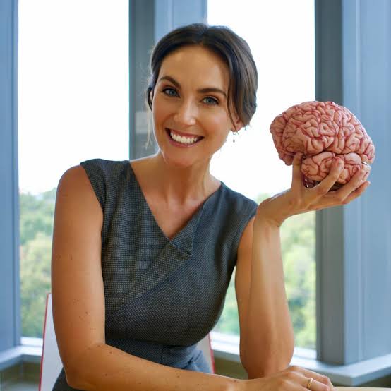 Dr Hayley North